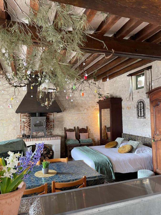 מלון Châteauvieux Le Relais, La Dormance, Le Bois Dormant מראה חיצוני תמונה